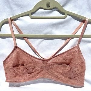 URBAN OUTFITTERS SZ LRG LACE BRALETTE IN LOVELY NUDE ROSE RACERBACK BRA NEUTRAL